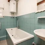 1 Bedroom Awesome In *