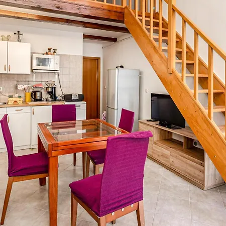 1 Bedroom Awesome In