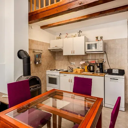 Lovely In With Wifi Apartmán Banjol